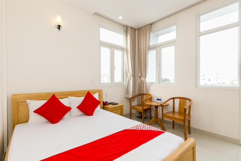 Phu Hoang Nam Hotel Ho Chi Minh City Exterior photo